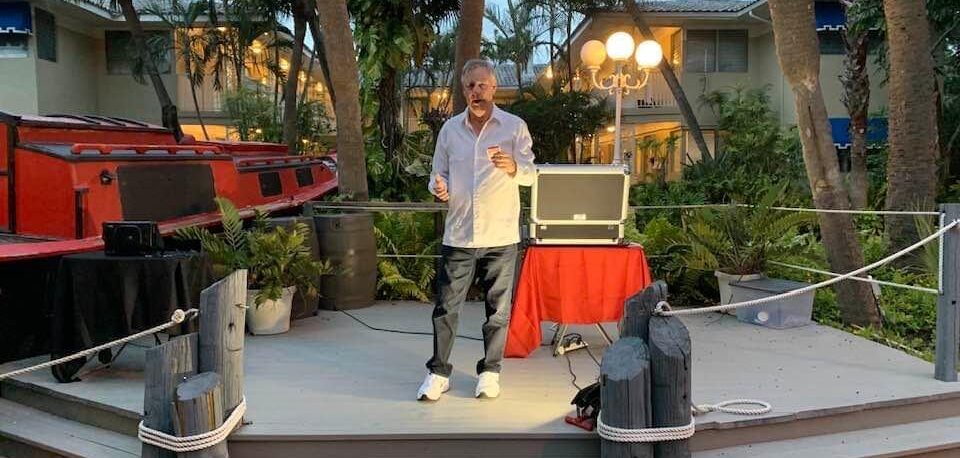 timothy pitch magician and comedian timothy pitch standing on stage fl saint petersburg 324 89th ave. ne 960x458